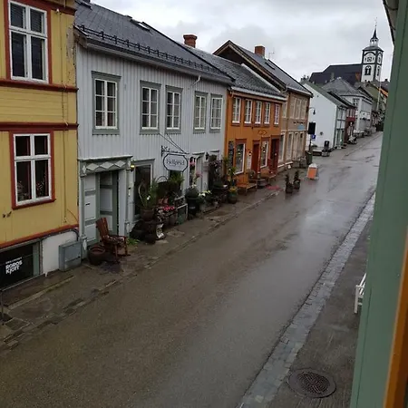 Houmbgaarden Røros
